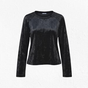 Black Velvet Long Sleeve Crewneck Velour Romantic Smooth Luxe Blouse Size Medium